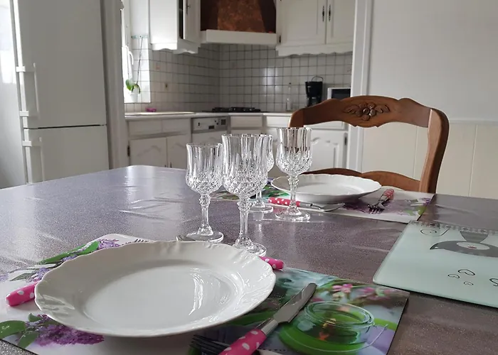 Chez Elise * Moncheux